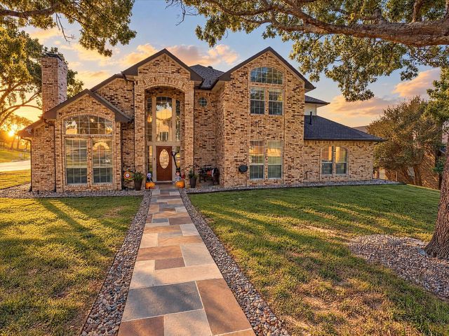 1601 N Hills Dr — Northshore Ph 2b
