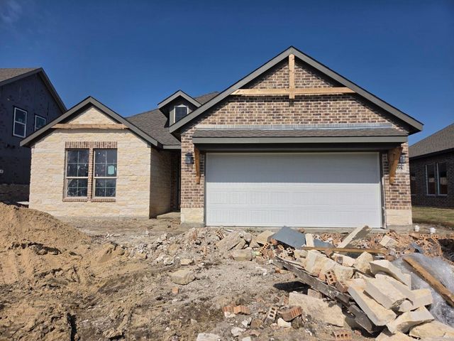 808 Silverleaf Dr — The Hollow