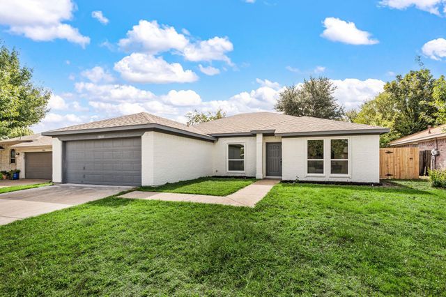 10805 Pebblecreek Ct — Winchester