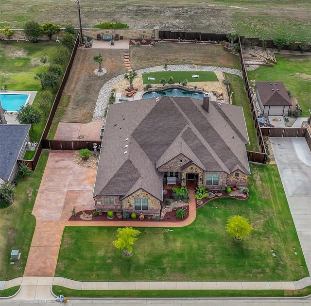 2125 Vanderbilt Dr — University Hills