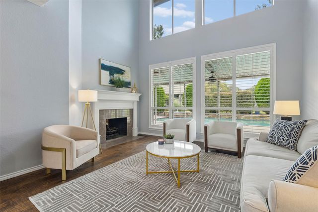 2978 Oak Dr — Foxchase Ph 1