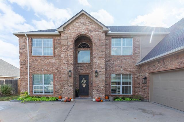 8325 Thompson Pkwy — Bella Vista
