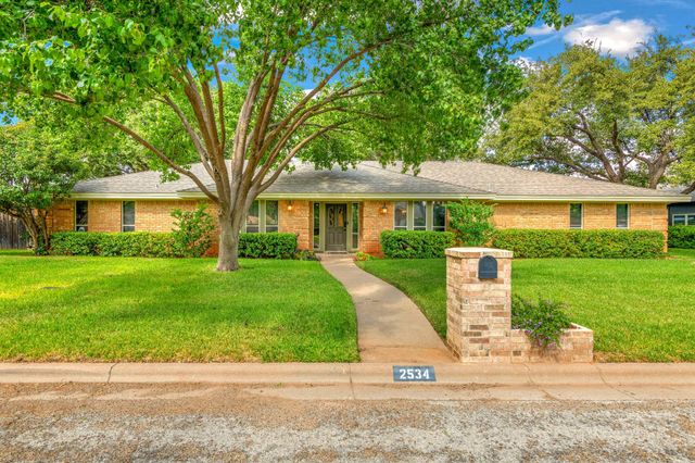 2534 Meadow Lake Dr — Woodlake