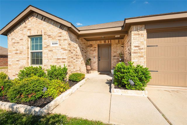 3239 Everly Dr — Woodcreek