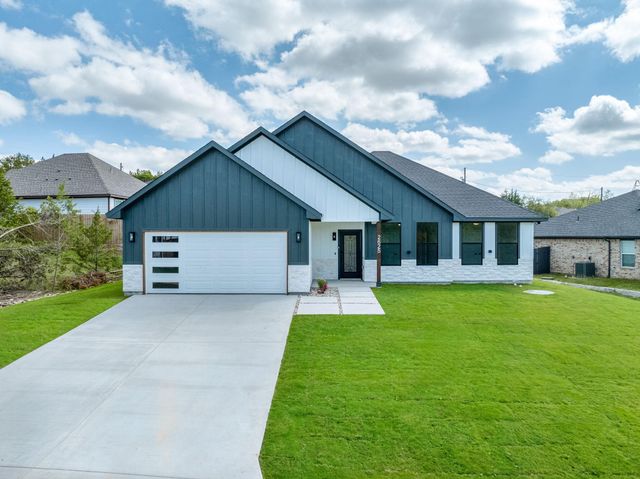 2625 White Rock Dr — Canyon Creek V