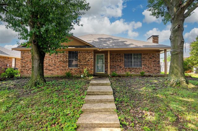 118 Windsor Dr — Kinsington Manor Estates Sec Two