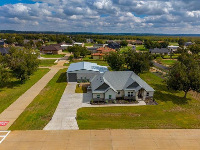6015 Bonanza Dr D — The Landings