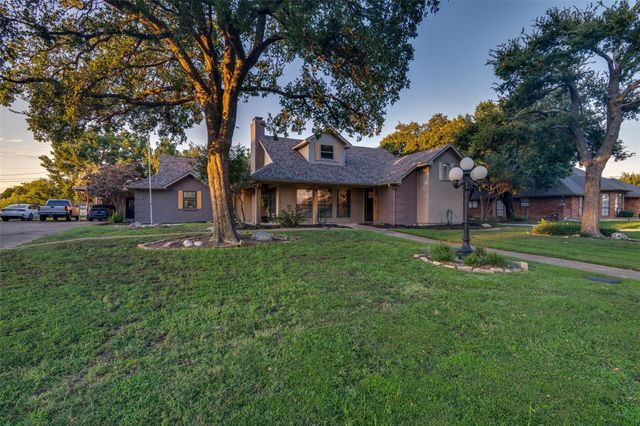 2209 Vicksburg Dr — Sachse South Estates