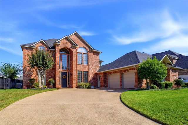 6313 Skylark Cir — Meadow Lakes Add