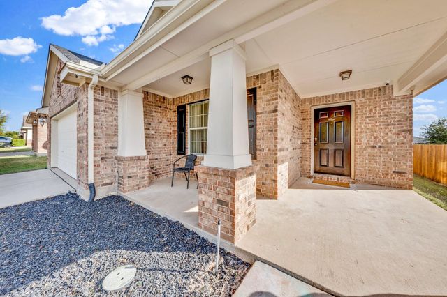 1829 Sable Wood Dr — Oak Hollow Estates Ph 5
