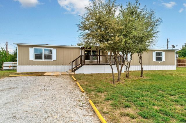 4815 Cimmaron Trl — Western Lake Estates