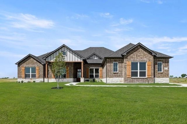 270 Maci Dr — Ranch Stone Hill