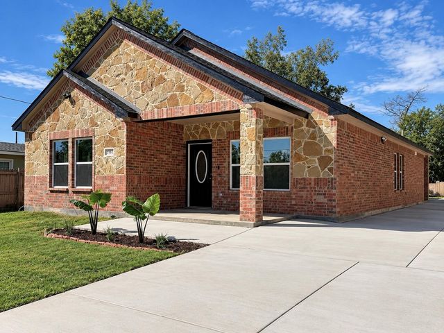 707 N Blanche St — Virginia Heights