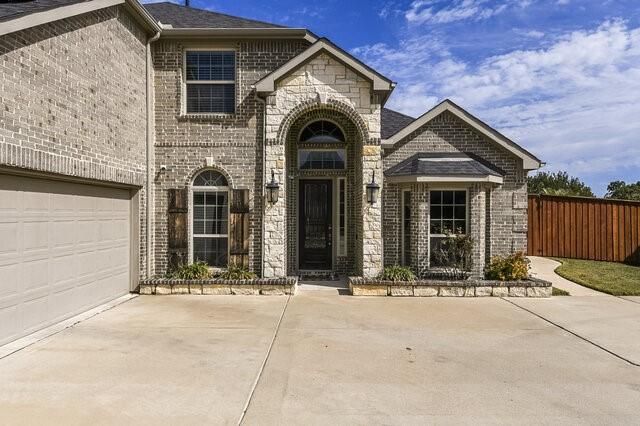 909 Heath Creek Dr — Silver Crk Mdws Ph II