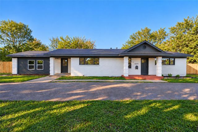 3209 Lakeshore Dr — Lakeshore Hills